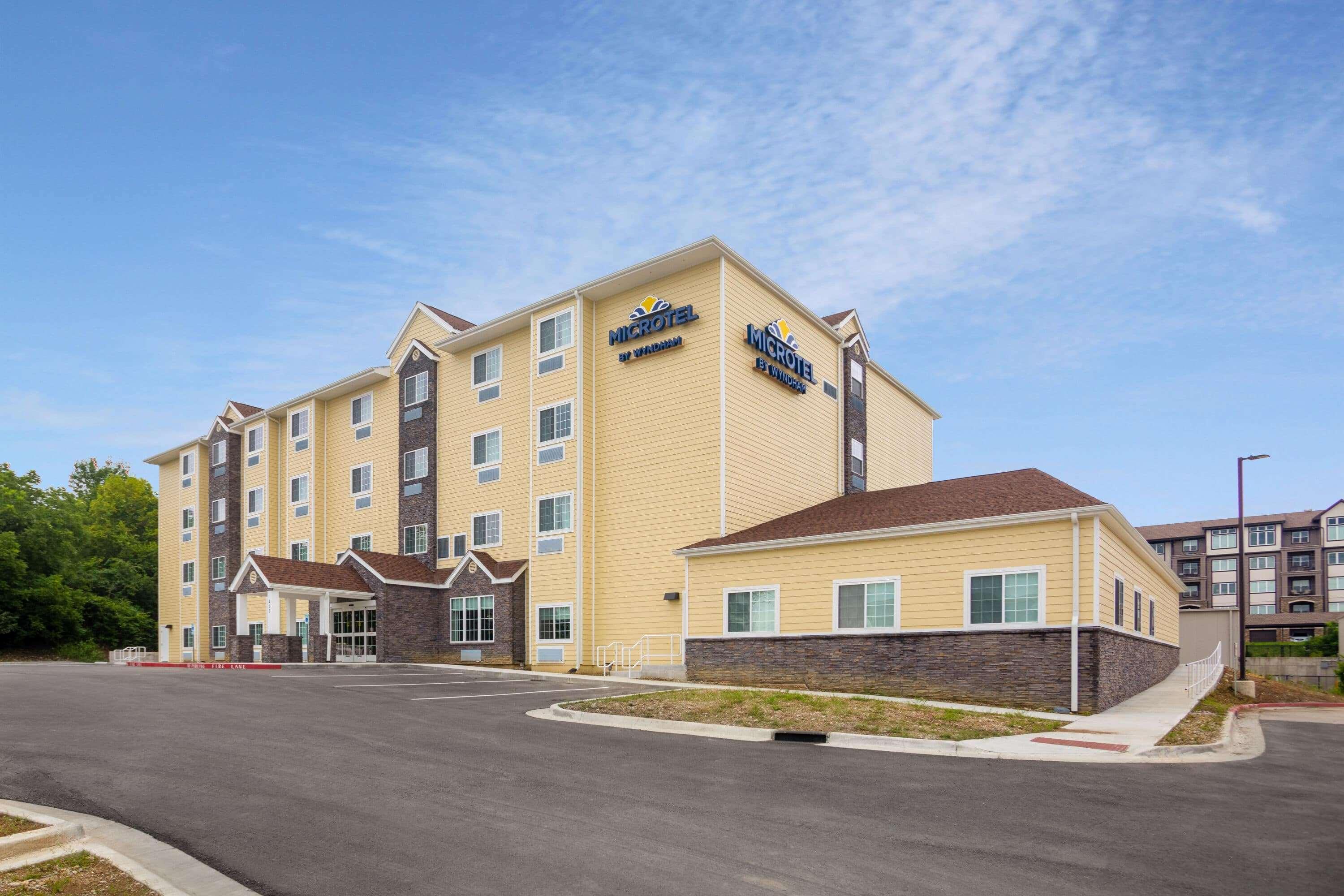 Microtel Inn & Suites By Wyndham Liberty/Ne Kansas City Area Exterior photo